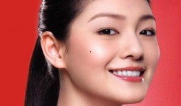 娱乐吃瓜君小脸妆容,娱乐吃瓜君的时尚妆容攻略