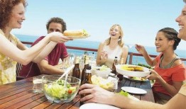 娱乐吃瓜酱带家里长辈,一场跨越代沟的欢乐盛宴