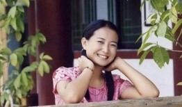 娱乐吃瓜酱贾玲,娱乐吃瓜界的“瓜王”，揭秘娱乐圈幕后故事