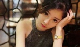 娱乐吃瓜女配变成女生,她如何华丽转身？